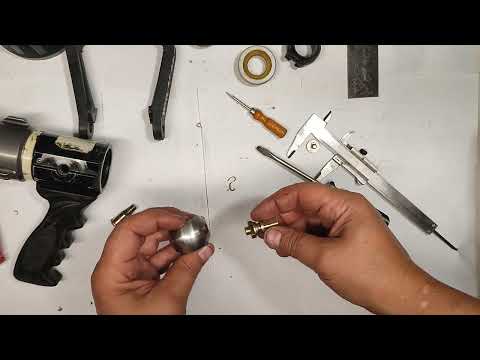 Видео: Ремонт пожарного ствола УРСК50-8. Замена пластикового шара на металлический.