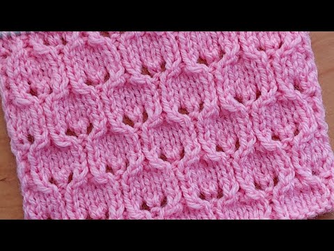 Видео: Само изящество и красота! Ажурный узор спицами для джемпера, маечки, жакета.