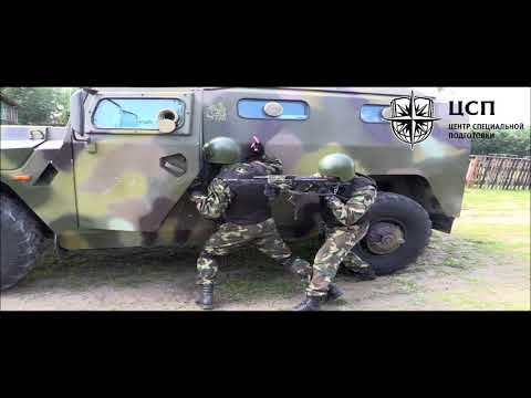 Видео: Эвакуация раненого водителя из бронеавтомобиля