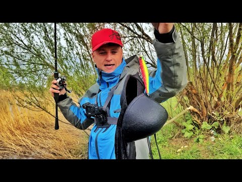 Видео: Ловив ЩУКУ, а КЛЮНУЛА РУСАЛКА!😱 Ловля Щуки на Спінінг після Нересту! Рибалка на Спінінг на Щуку 2024