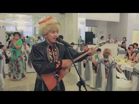Видео: Попурри на калмыцкой домбре! Дмитрий Шараев! Свадьба в Калмыкии