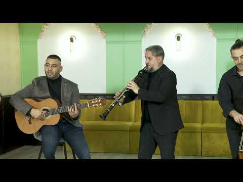 Видео: Balkan Trafik Ansambal - Lazarovo horo | Балкан Трафик Ансамбъл - Лазарово хоро