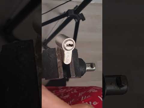 Видео: Вскрытие и разбор цилиндра KALE перфо-профиль 6 пинов