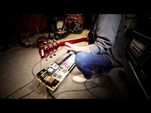 Видео: Bring Me The Horizon - педалборд гитариста