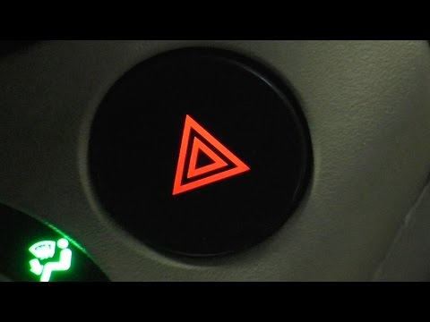 Видео: Замена лампочки подсветки кнопки аварийки Aveo T250 .