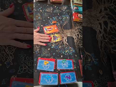 Видео: " Есть ли у вас шансы продолжить общение с загаданным человеком?" Таро прогноз 