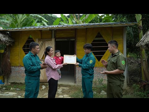 Видео: Мать-одиночка неожиданно получила почетную грамоту за помощь полиции в поимке грабителя