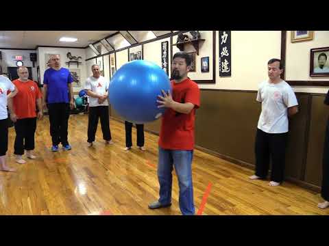 Видео: Мастер Чэнь Чжунхуа "Даньтянь"