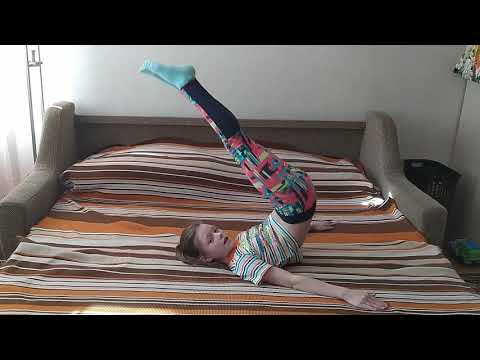 Видео: как научиться делать кувырок назад (от StAr GaMe)