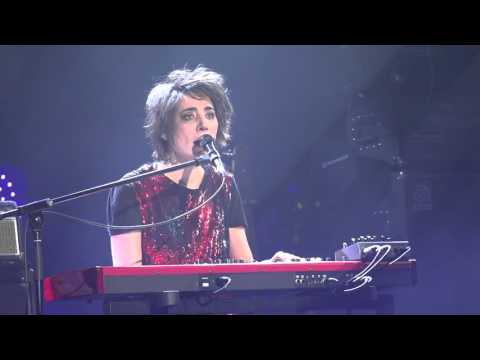 Видео: Земфира — Бесконечность (СК «Олимпийский», 1.04.2016)