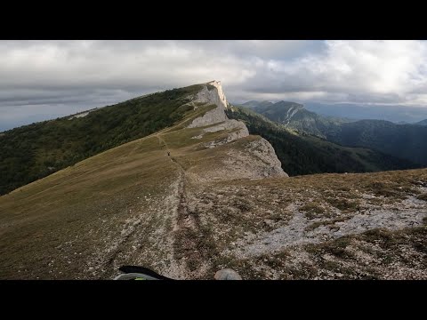 Видео: Страдания, боль и мучения… Или дорога на Тхач. #диванныйэндурист снова в деле.