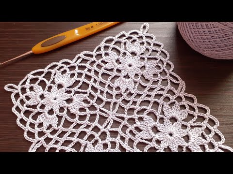 Видео: Ажурный КВАДРАТНЫЙ МОТИВ вязание крючком мастер-класс How to Crochet for Beginners