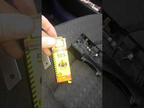 Видео: Ремонт кард рідера Рено лагуна 2