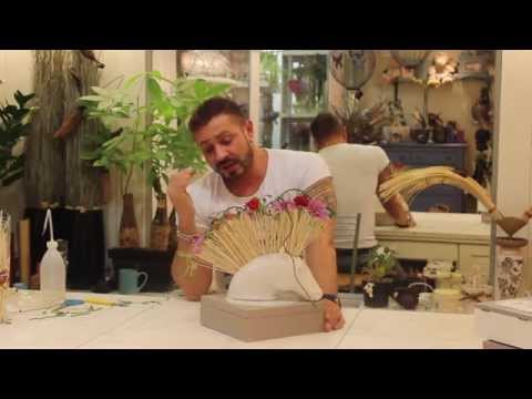 Видео: Уроки флористики Славы Роска. Интерьерная композиция "Лошадь"