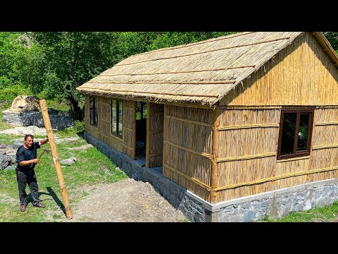 Видео: ПОСТРОИЛ БОЛЬШОЙ ДОМ В ДЕРЕВНЕ НА ВЫХОДНЫХ И ПРИГОТОВИЛ ЦЕЛЫЙ УЖИН КАК В KFC