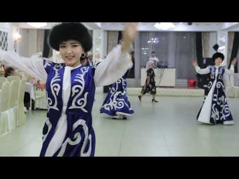 Видео: Бексултан Минура той-ресторан