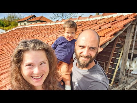 Видео: ☼ Имение ХАЛО ☼ Как си поддържаме ПОКРИВИТЕ и първо палене на ПЕЧКАТА за сезона