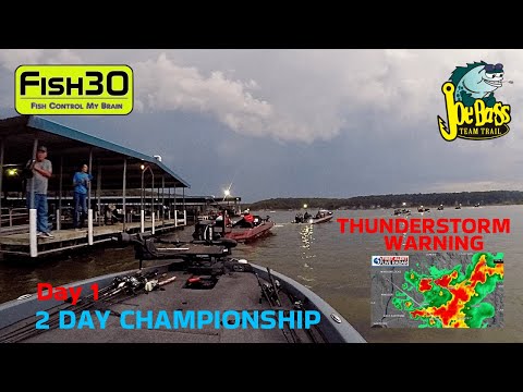 Видео: Crazy Lightning загоняет окуня в ловушку в двухдневном чемпионате Joe Bass Team Trail