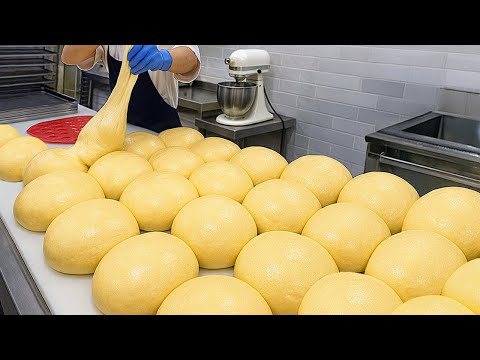 Видео: Очень популярна в Корее!! Эти соленые хлебные угощения — кулинарное приключение! / уличная еда