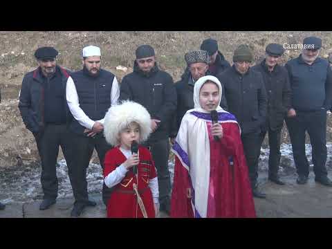 Видео: Торжественное открытие комплекса родника "К1удияб рог1оро" в с.  Гуни