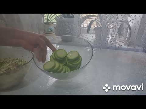 Видео: Освежающая  окрошка с жаренными           кабачками в кляре.Полезно и вкусно.