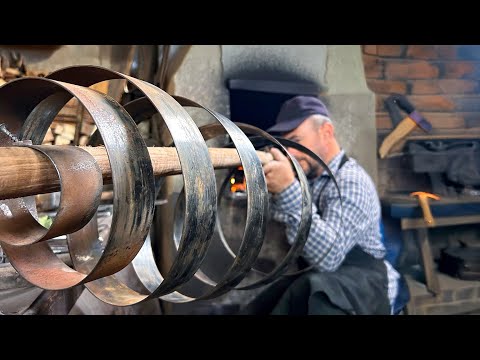 Видео: 🔪Вот как кузнецы делают супер-острые клинки!