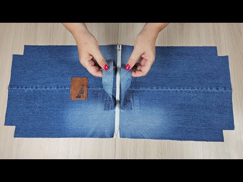 Видео: 🧵 Сумка на молнии из старых джинсов — просто, красиво и практично! 💙