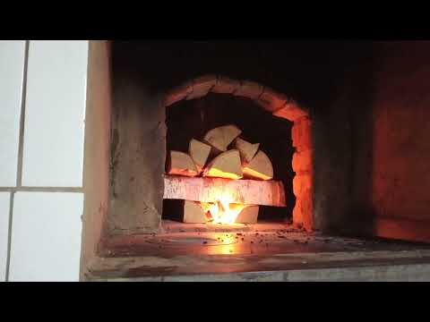 Видео: Готовим в Русской печи под новый год.