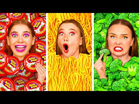 Видео: Экстремальные Прятки Челлендж | Смешные Cитуации с Funny Funny