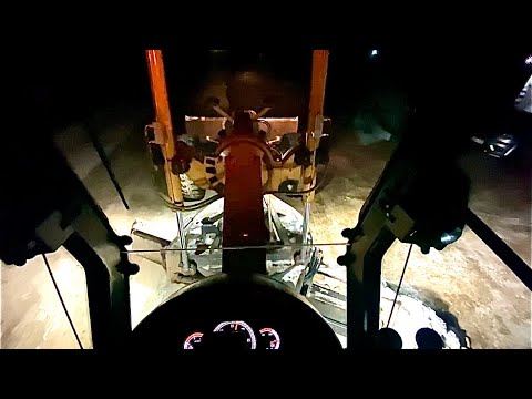 Видео: Сдираем ЛЁД с дороги!