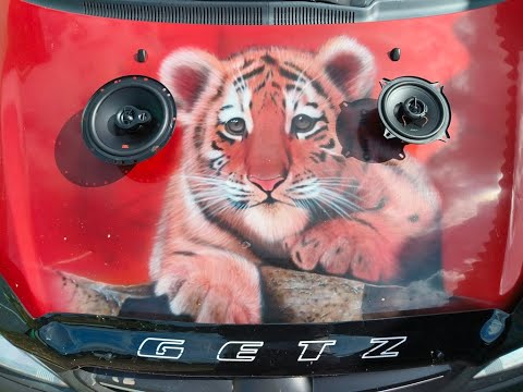Видео: Hyundai Getz замена акустики с 13см на 16см в передних дверях