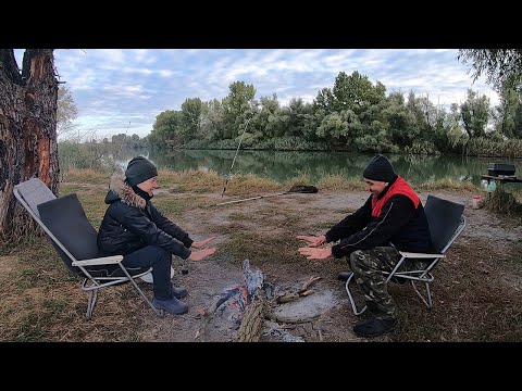 Видео: Рыбалка с ночёвкой в октябре. Часть 2