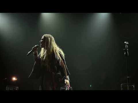 Видео: Цунами (live, акустика), 04.01.2022 - Рита Дакота