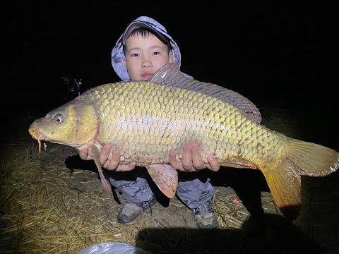 Видео: /Поймали Карпа в жаркий день/Рыбалка на оз.Узынколь/ Рыбалка в Казахстане/