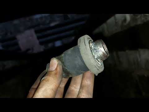 Видео: 🚘Заміна сайлентблоків підрамника не знімаючи підрамник і колеса Renault Megane 2 на ямі без домкрата