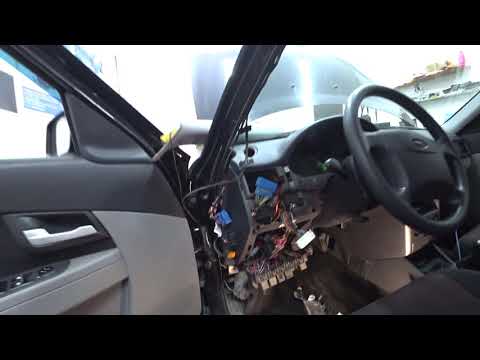 Видео: Нашел в Приоре холодильник.