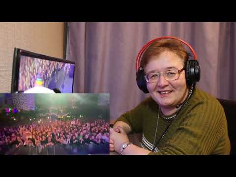 Видео: МАМА СМОТРИТ КОНЦЕРТ ИЛЬИ МАЗЕЛОВА