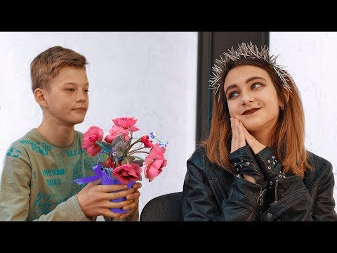 Видео: НОВЕНЬКИЙ ВЛЮБИЛСЯ???