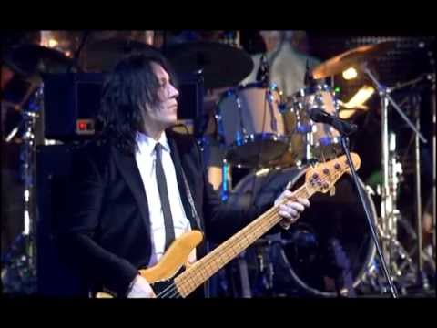 Видео: ЕСТЬ ГЛАЗА У ЦВЕТОВ. Группа Стаса Намина «Цветы» - 40 лет. 2010