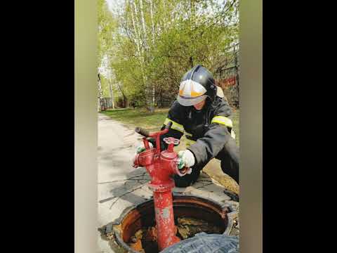 Видео: Типы крышки люка. Установка колонки на пожарный гидрант.