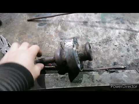 Видео: Ремонт картофелекопалки Z-609. Часть 3