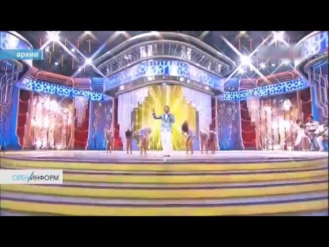 Видео: Ким Брейтбург отмечает день рождения
