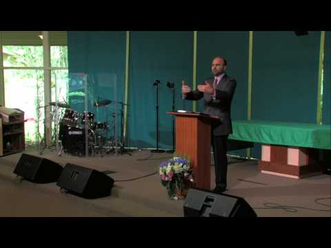 Видео: 3. Жизнь для праведности.  - Проповедь Виталия Олийника. 07.29.2015