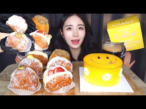 Видео: Dessert ASMR Торты и пончики Десерт МукбангㅣШоколад Chocolate Cakes DoughnutsㅣEating Sounds