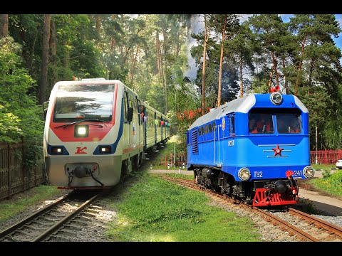 Видео: ТУ2-241 и ТУ10-032. Diesel locomotives TU2-241 and TU10-032.