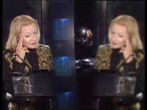 Видео: Иван Бунин. «Начало» и «В одной знакомой улице». Читает Алла Демидова