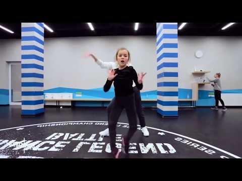 Видео: Vogue Игорь Глинский и Ева Уварова Танцы на ТНТ (в зеркальном отражении что бы учить)