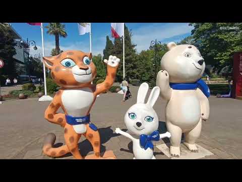 Видео: Сочи сегодня 07.05.2025 самый центр, жара на подходе, людей все больше, пляж, море, погода сейчас