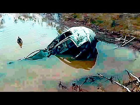 Видео: НИКТО не Ожидал Найти ЭТО в Болоте! Находки в Болотах, Которые Шокировали Весь Мир