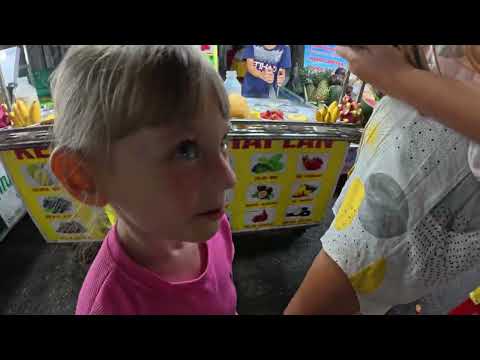 Видео: Ночной рынок Фукуока.